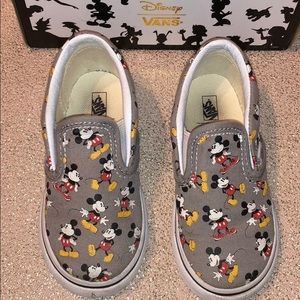 Mickey Mouse classic slip on vans kids 8.0